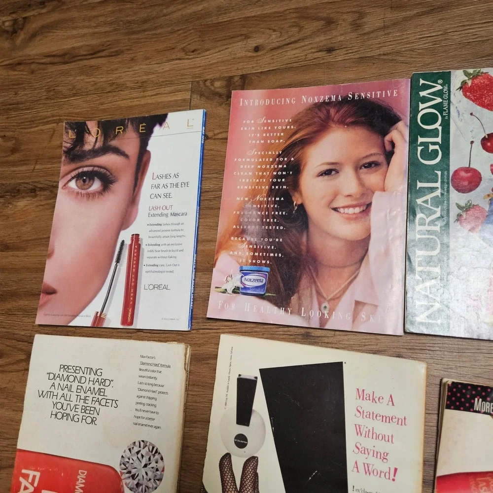 Lot of 9 VTG 1990s Magazines Seventeen Sassy Details Neve Campbell Elijah Wood